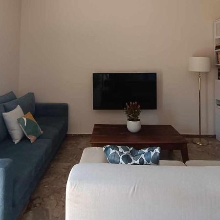 Thouria Agora Suites 2 Kalamata Eksteriør billede